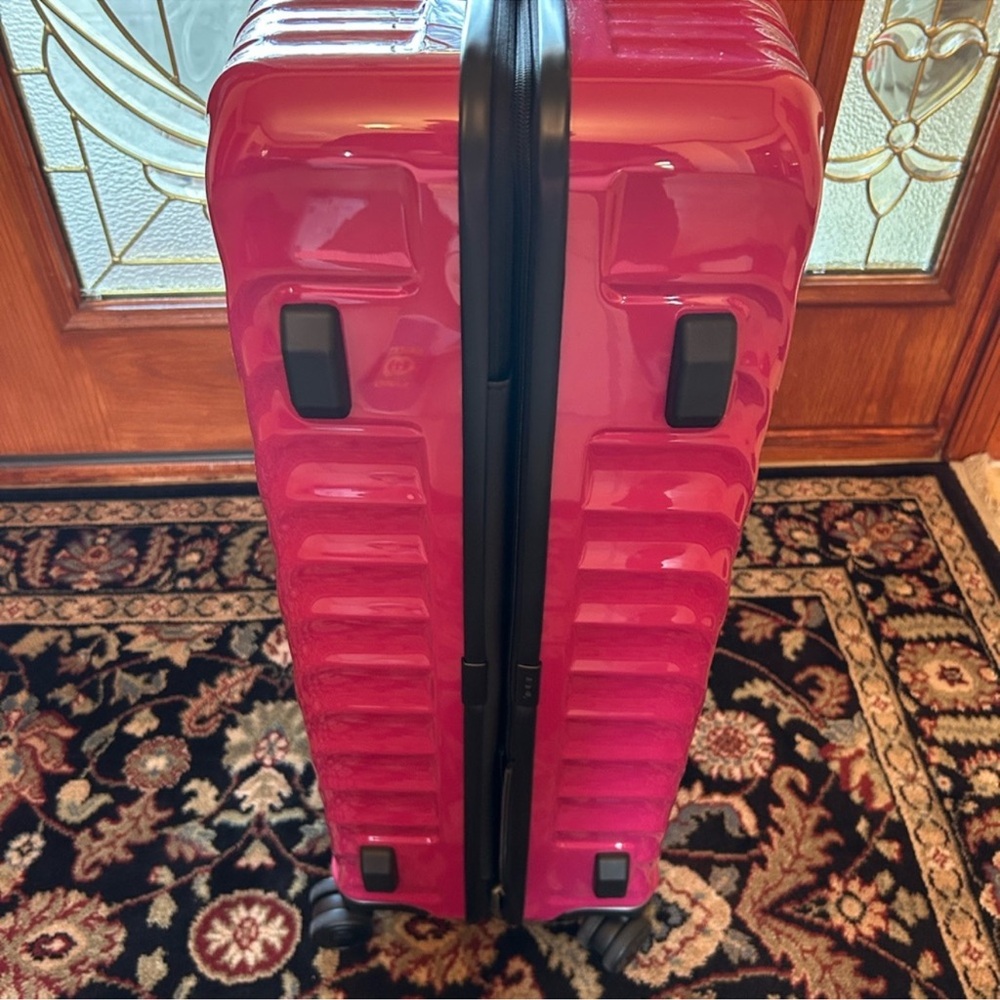 Tumi 19° extended trip for Wheel packing case. NWT. - Picture 9 of 16